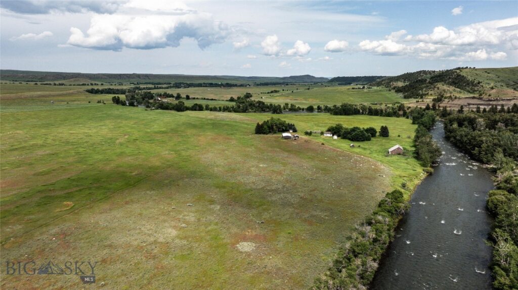 287 Spring Creek Road, Absarokee MT 59001