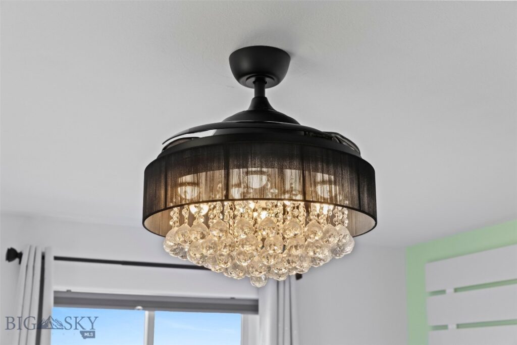 18 Meadowlark Circle, Big Timber MT 59011