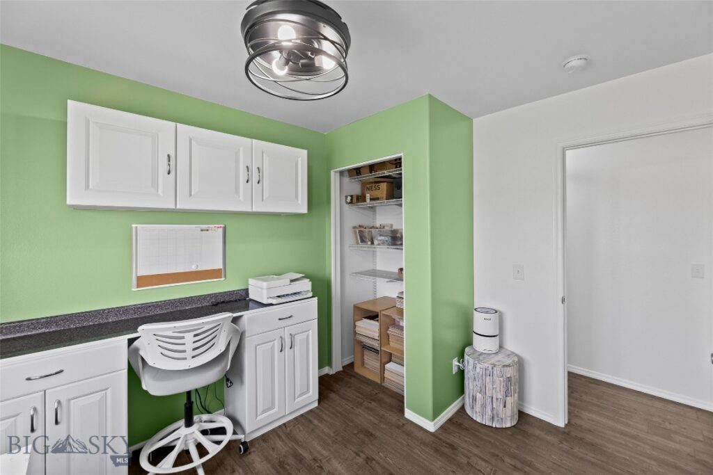 18 Meadowlark Circle, Big Timber MT 59011