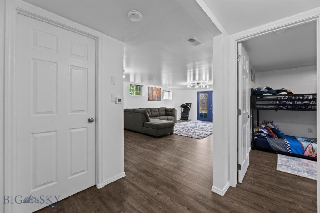 18 Meadowlark Circle, Big Timber MT 59011