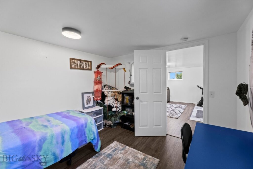 18 Meadowlark Circle, Big Timber MT 59011