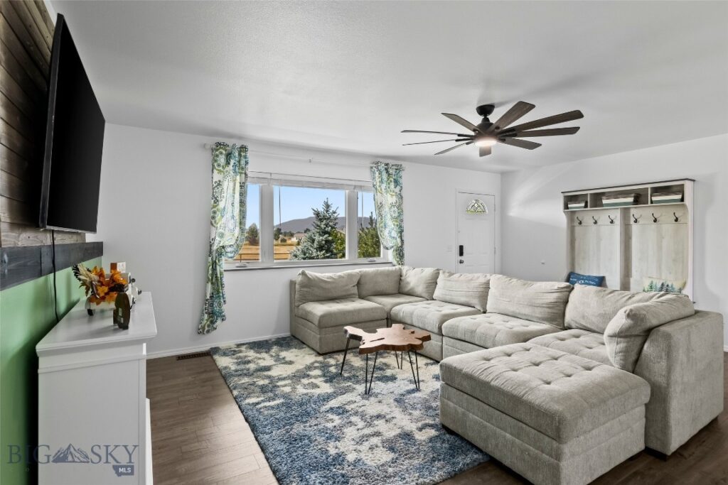 18 Meadowlark Circle, Big Timber MT 59011