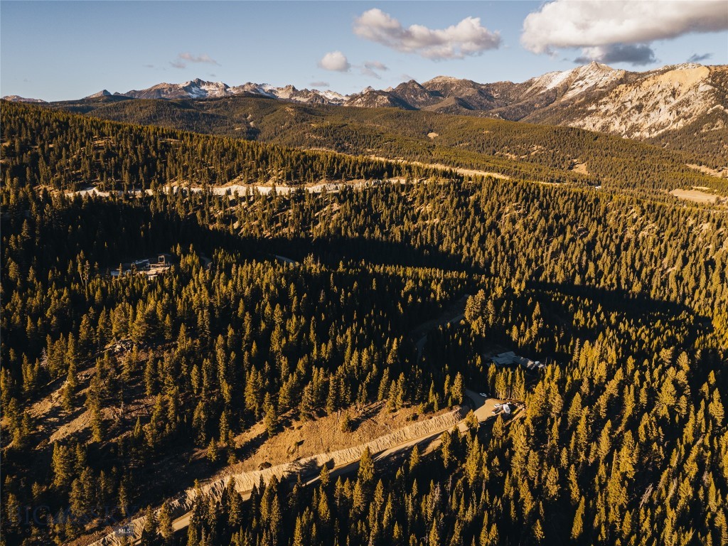 852 Outlook Trail, Big Sky MT 59730