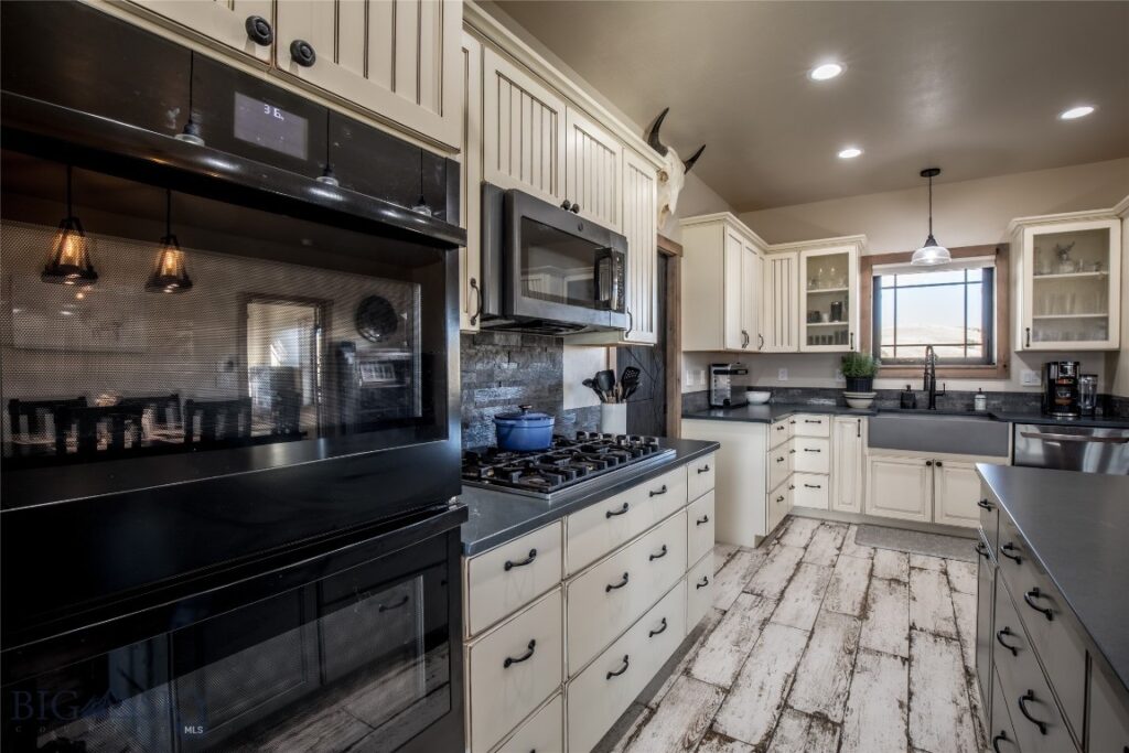 55 Vigilante Lane, Sheridan MT 59749