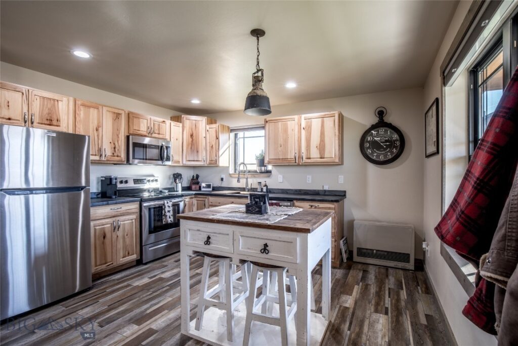 55 Vigilante Lane, Sheridan MT 59749