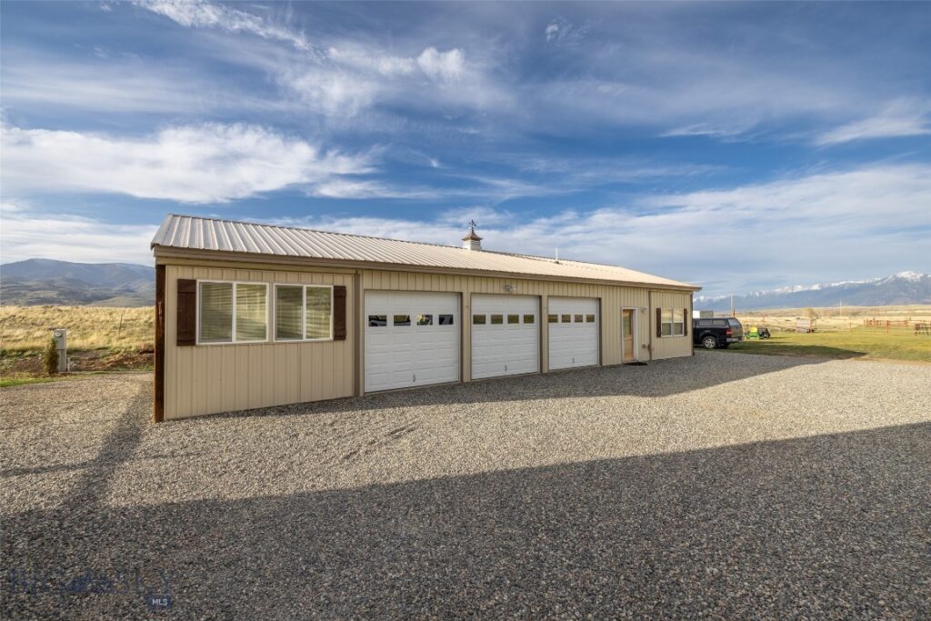 682 E River Road, Pray MT 59065