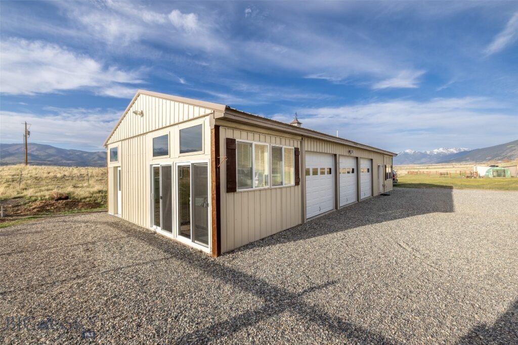 682 E River Road, Pray MT 59065