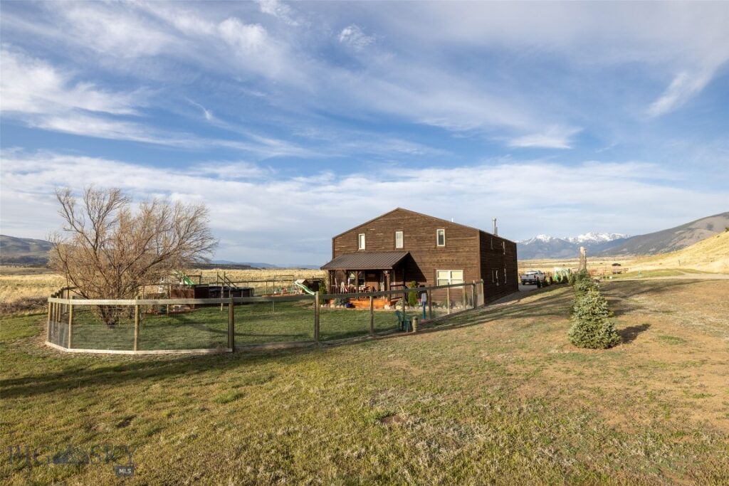 682 E River Road, Pray MT 59065