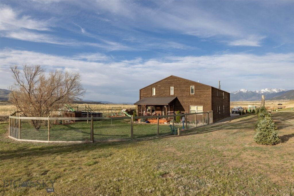 682 E River Road, Pray MT 59065