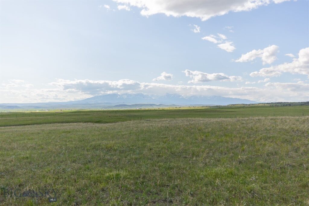 15 Sage Trail, Big Timber MT 59011