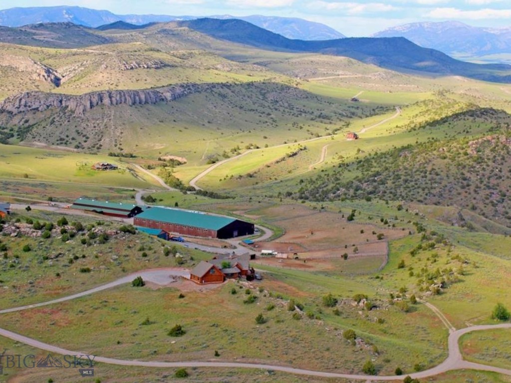 3000 Nixon Gulch Road, Manhattan MT 59741
