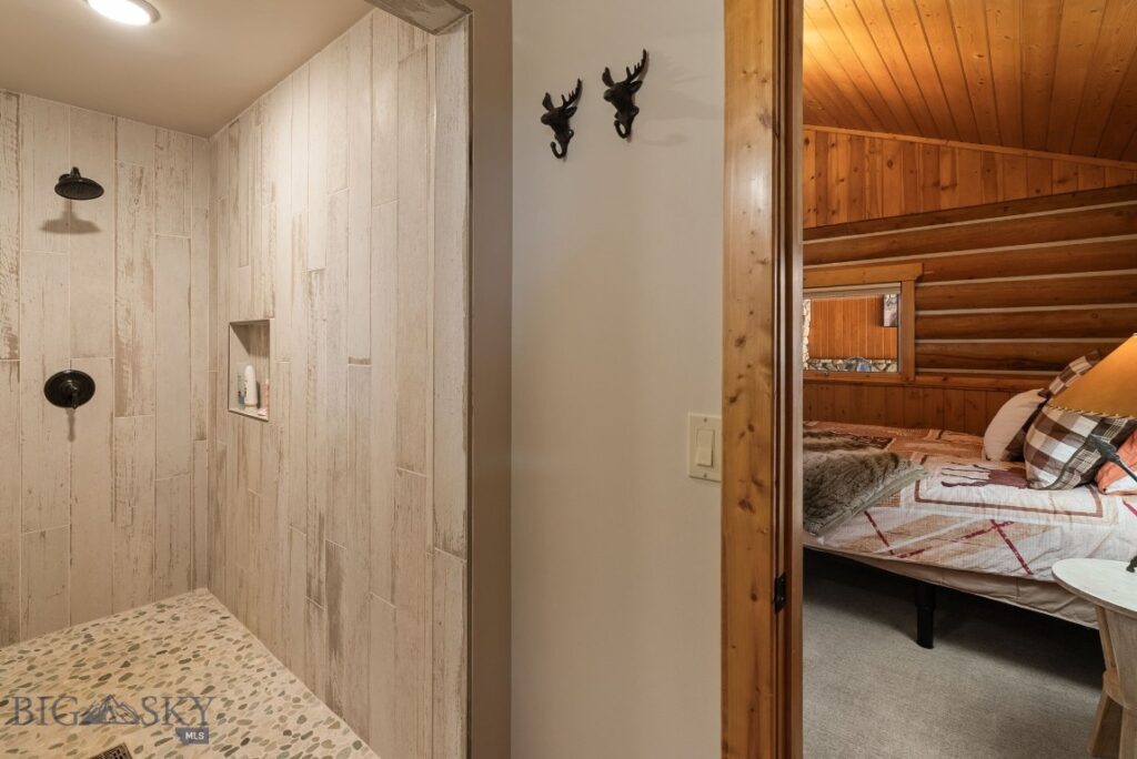 707 Crown Butte Road, Big Sky MT 59716