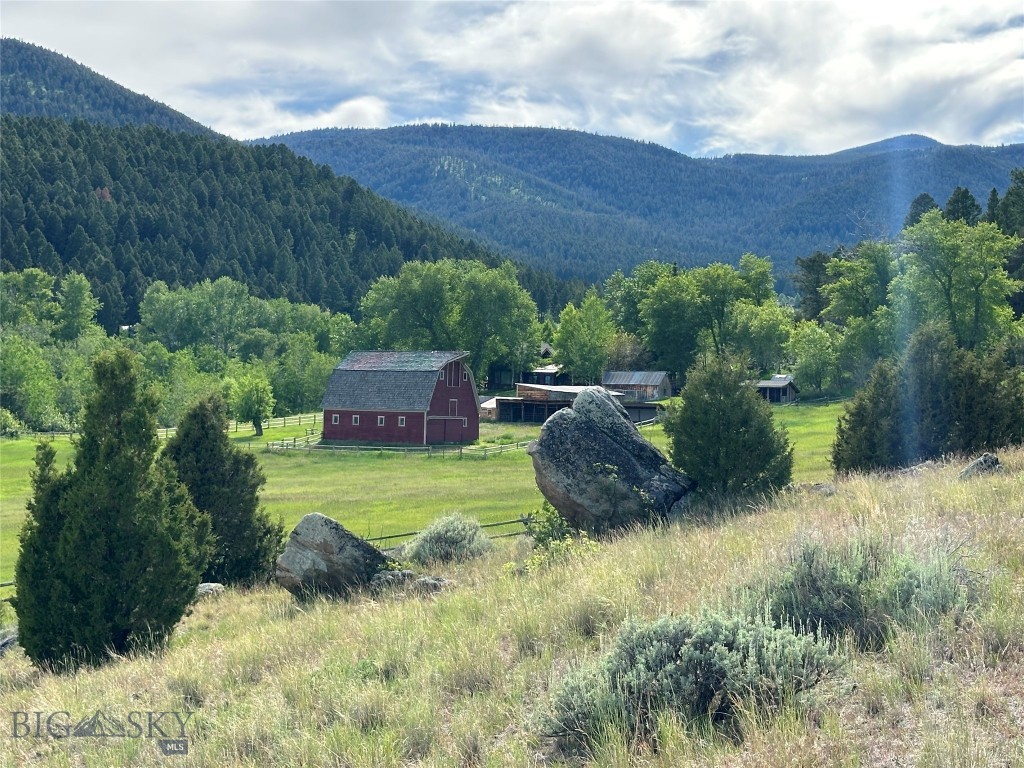 9 Willow View Way, McAllister MT 59740