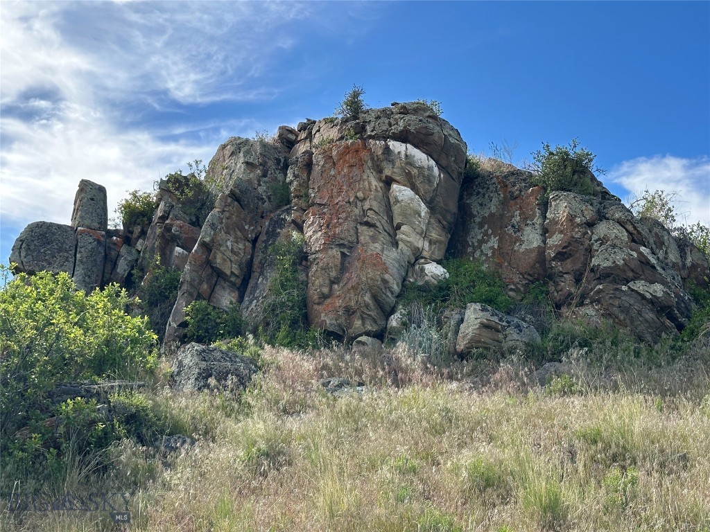 9 Willow View Way, McAllister MT 59740