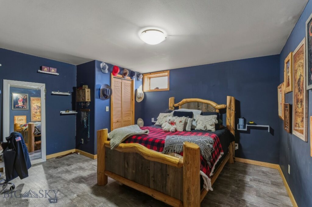 50 Cielo Grande Drive, Pray MT 59047