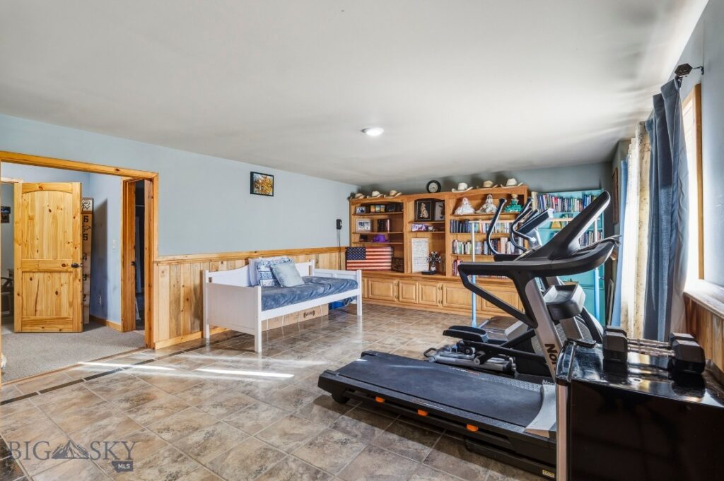 50 Cielo Grande Drive, Pray MT 59047