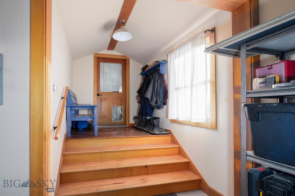 50 Cielo Grande Drive, Pray MT 59047