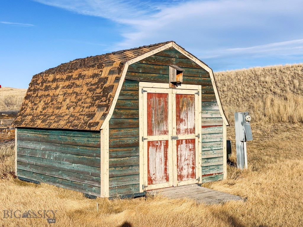 50 Cielo Grande Drive, Pray MT 59047