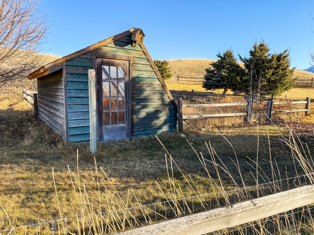 50 Cielo Grande Drive, Pray MT 59047