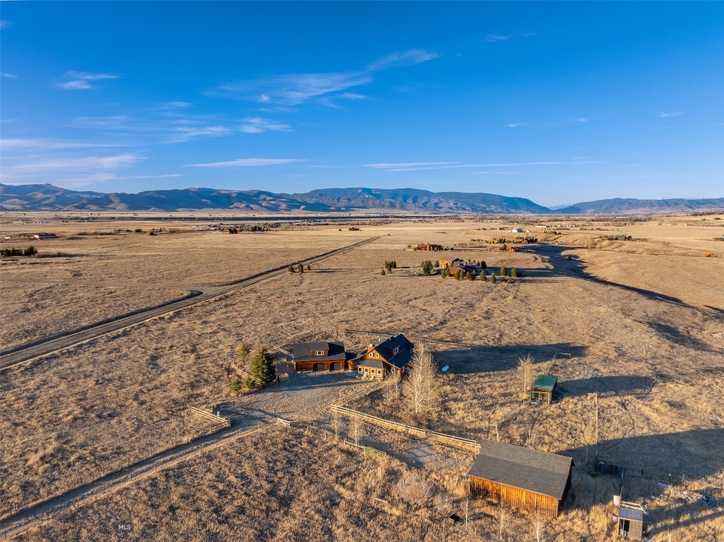 5 Shoshoni Way, Pray MT 59065