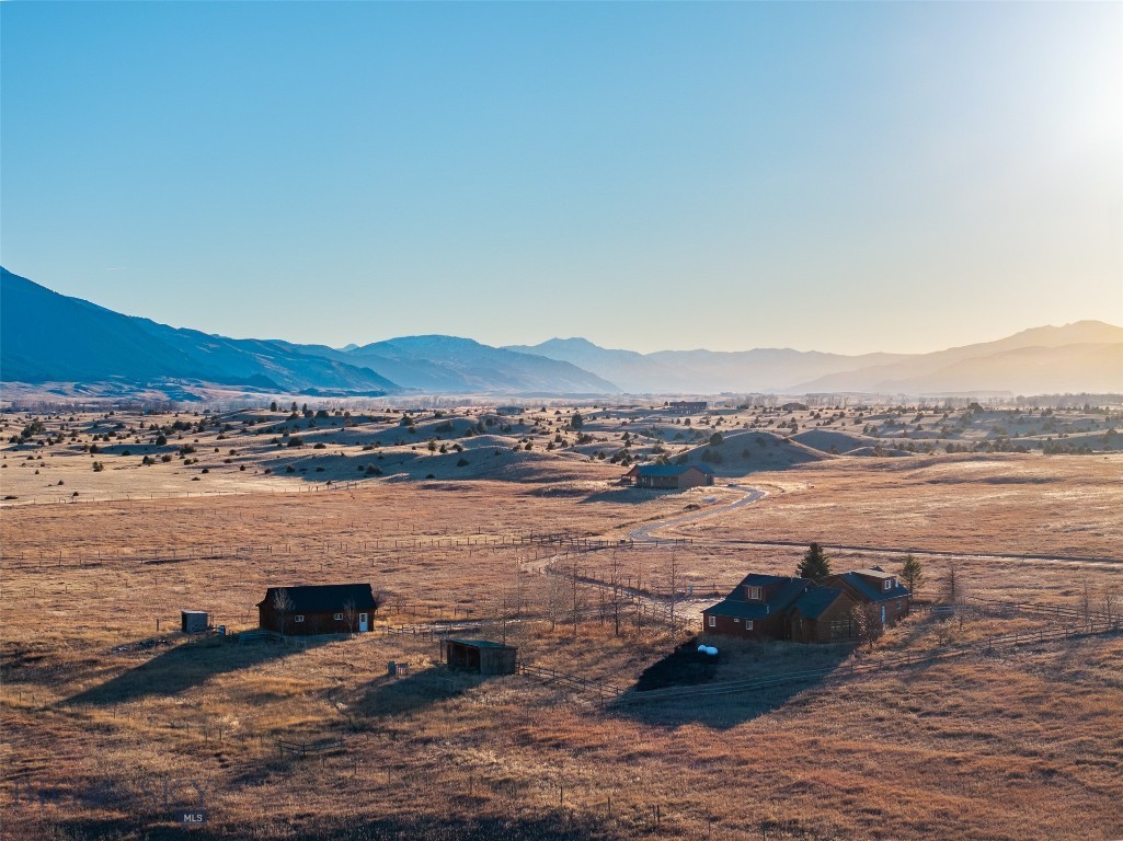 5 Shoshoni Way, Pray MT 59065