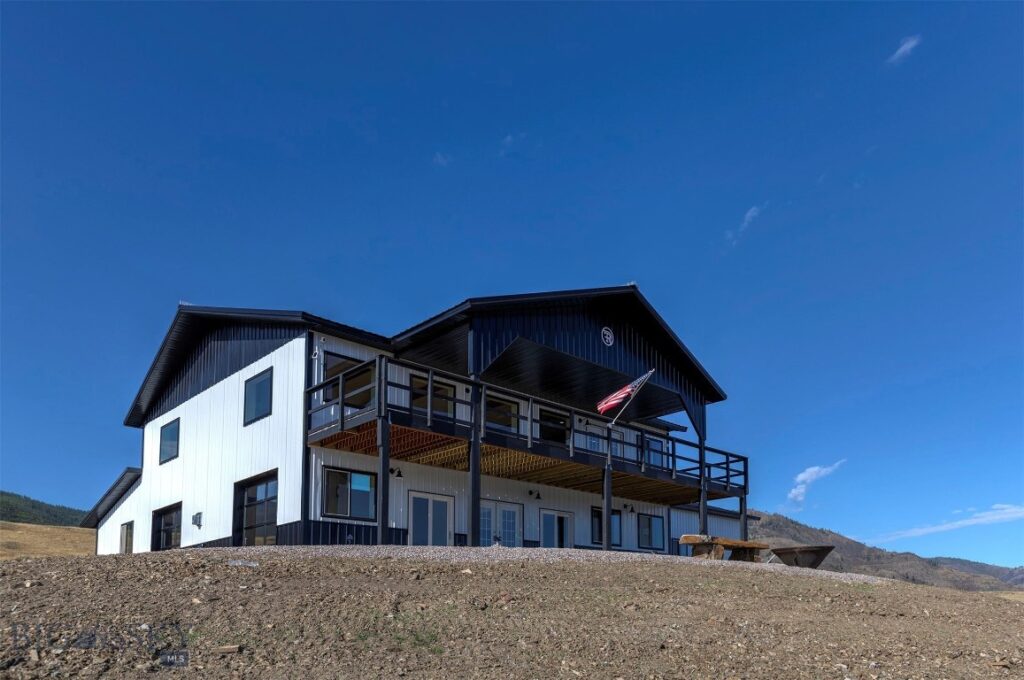 9800 Hwy 200, Dixon MT 59831