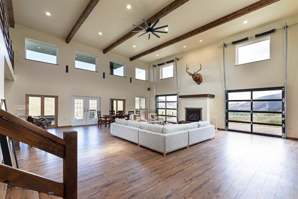 9800 Hwy 200, Dixon MT 59831