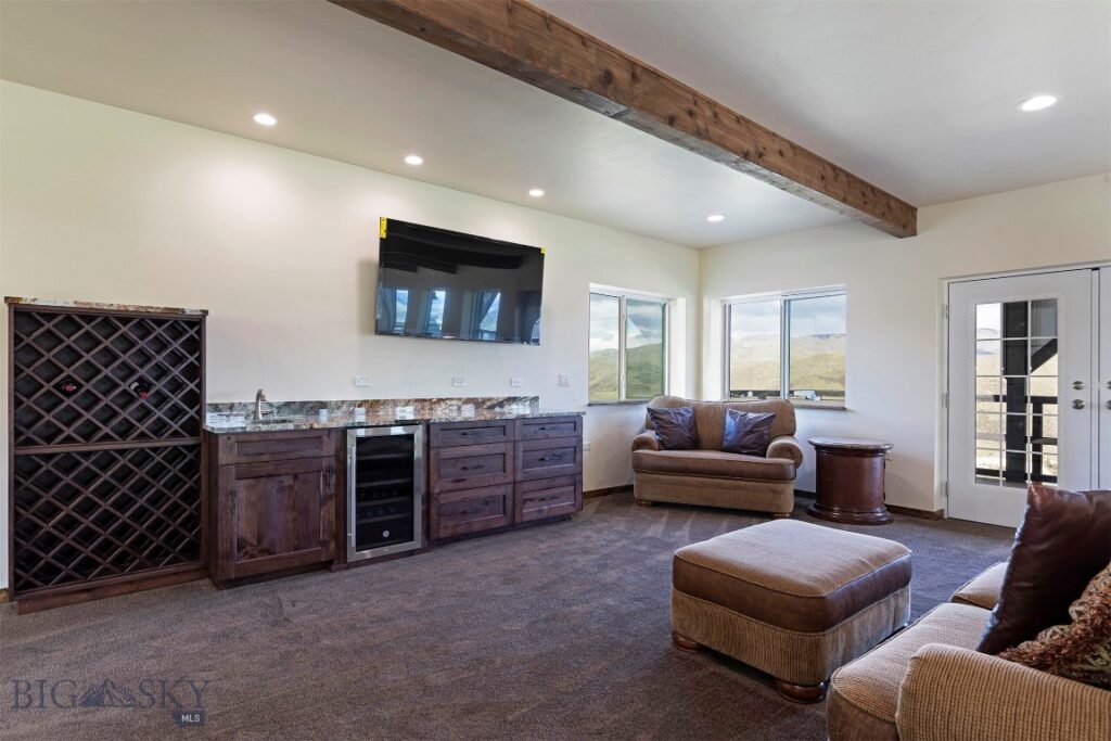 9800 Hwy 200, Dixon MT 59831