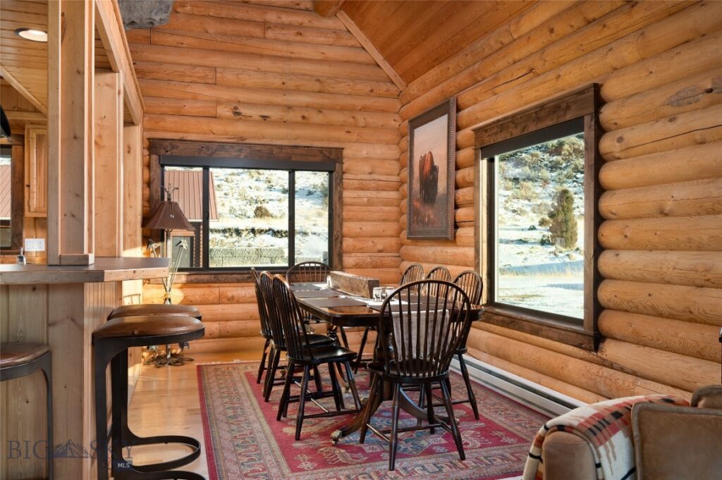 198 E River Road, Emigrant MT 59027