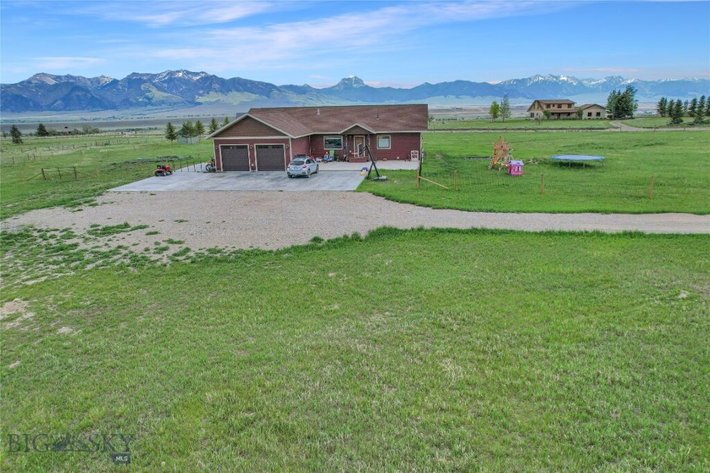 13 Diamondback RD, Ennis MT 59729