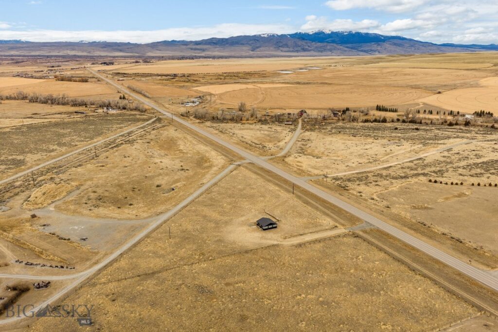 3683 MT Hwy 287 E, Sheridan MT 59749