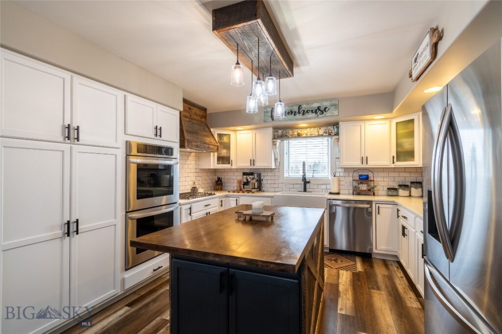 23 Indian Rings Road, Big Timber MT 59011