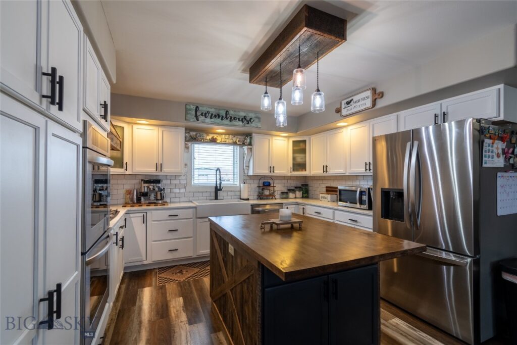 23 Indian Rings Road, Big Timber MT 59011