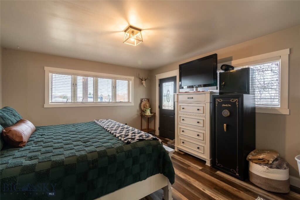 23 Indian Rings Road, Big Timber MT 59011