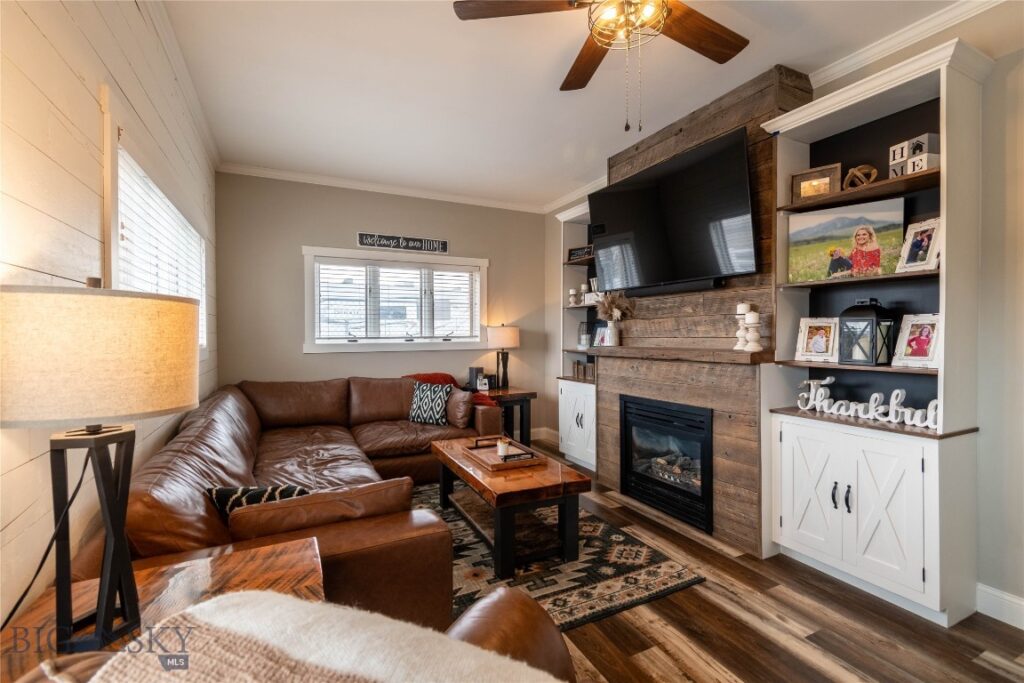 23 Indian Rings Road, Big Timber MT 59011