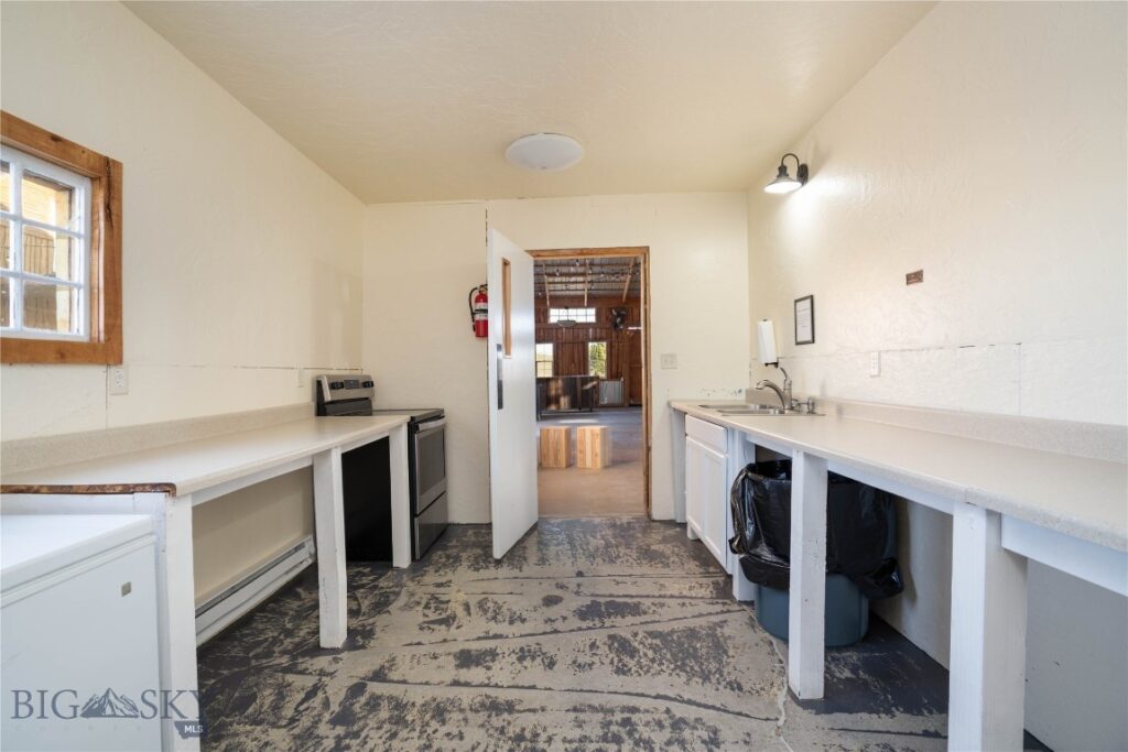 161 Price Road, Three Forks MT 59752