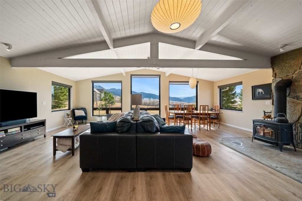 1080 Upper Tom Burke Road, Gallatin Gateway MT 59730