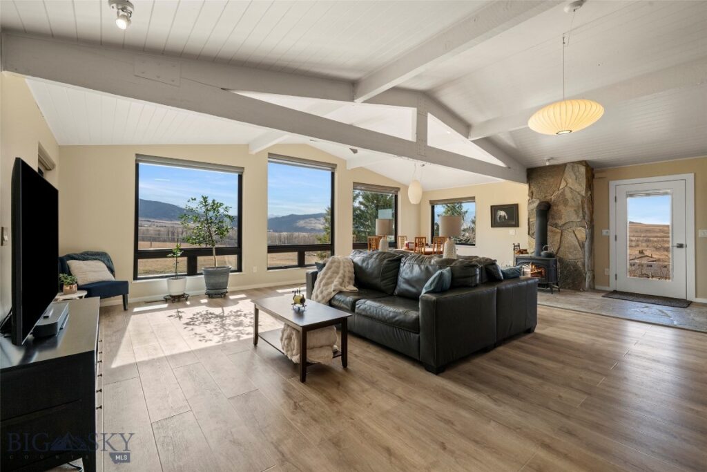 1080 Upper Tom Burke Road, Gallatin Gateway MT 59730