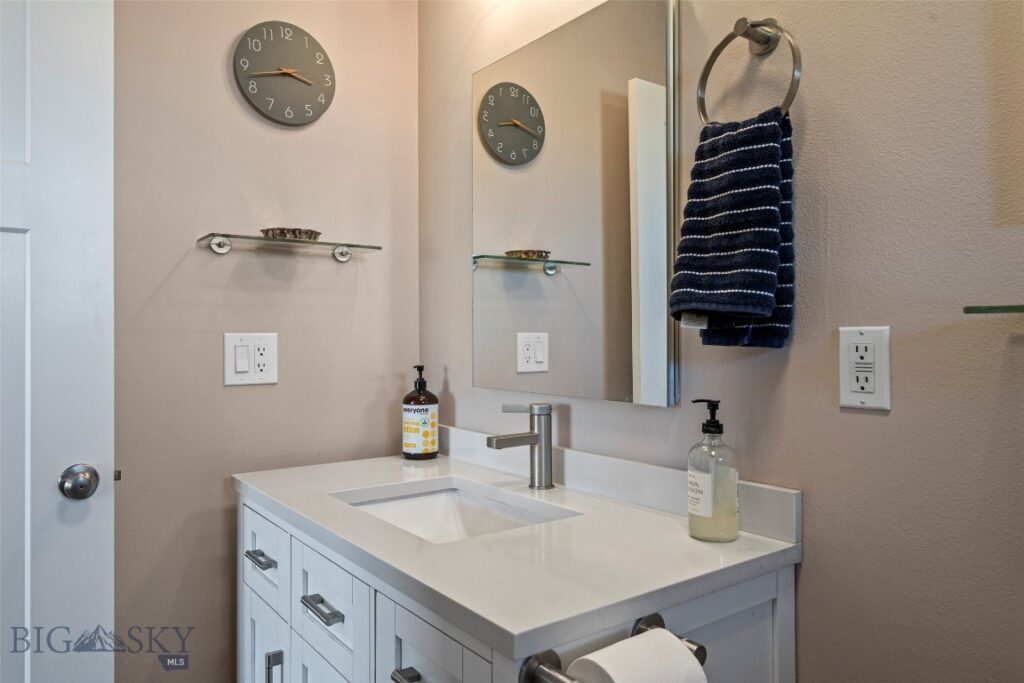 1080 Upper Tom Burke Road, Gallatin Gateway MT 59730