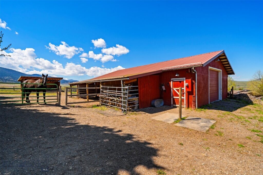 1080 Upper Tom Burke Road, Gallatin Gateway MT 59730