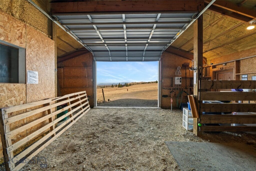 1080 Upper Tom Burke Road, Gallatin Gateway MT 59730