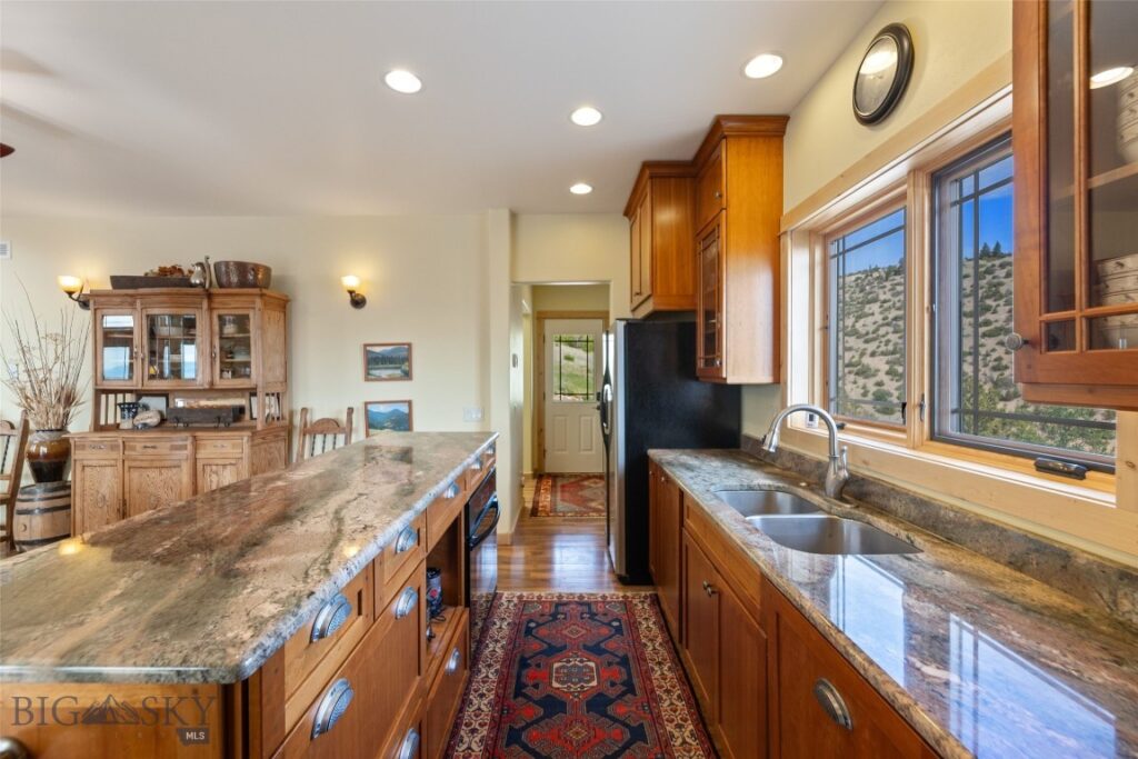 95 Foothill Trl, Ennis MT 59729