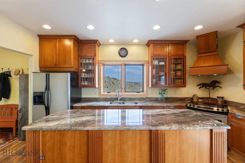 95 Foothill Trl, Ennis MT 59729