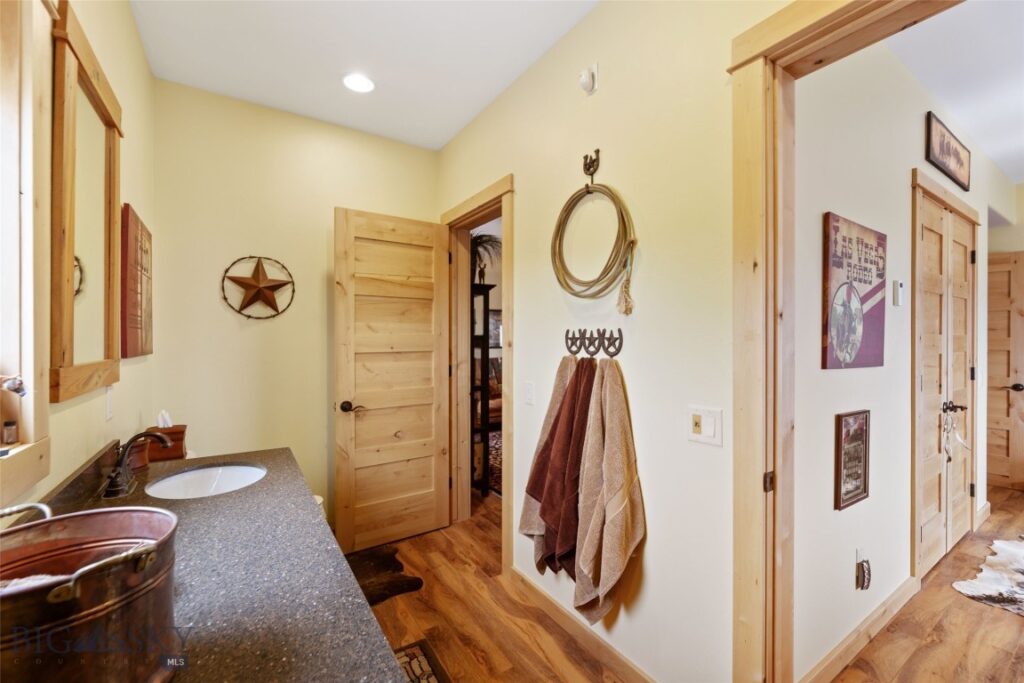 95 Foothill Trl, Ennis MT 59729