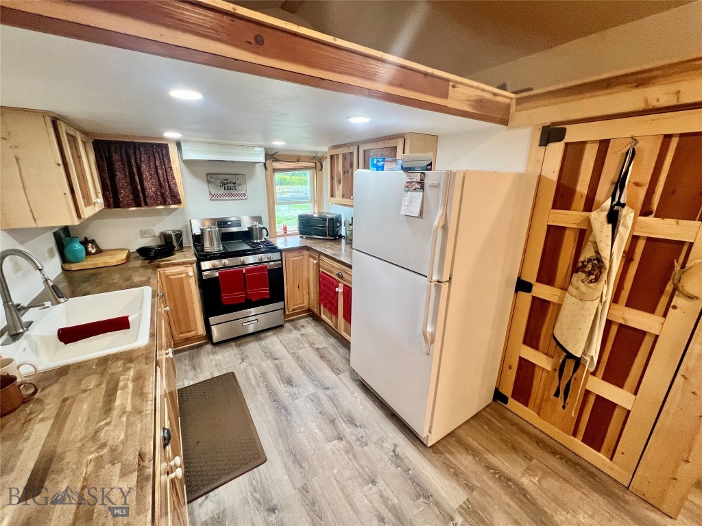 7535 Birch Creek Road, Dillon MT 59732