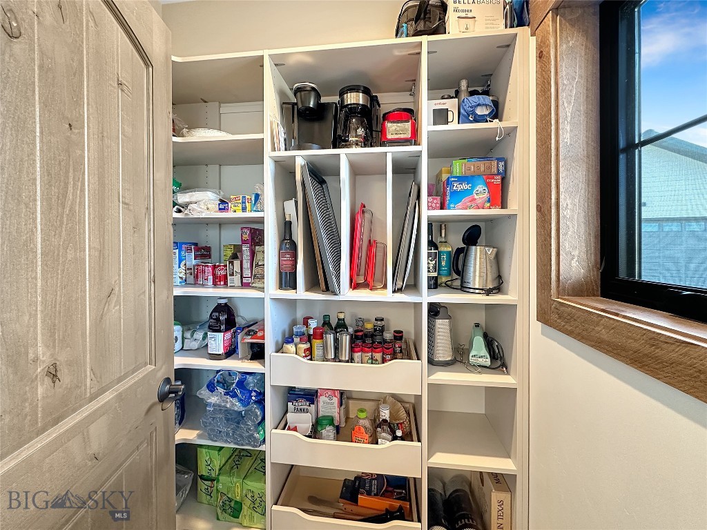 231 Axolotl Lakes Road, Ennis MT 59729