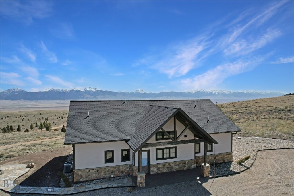 231 Axolotl Lakes Road, Ennis MT 59729