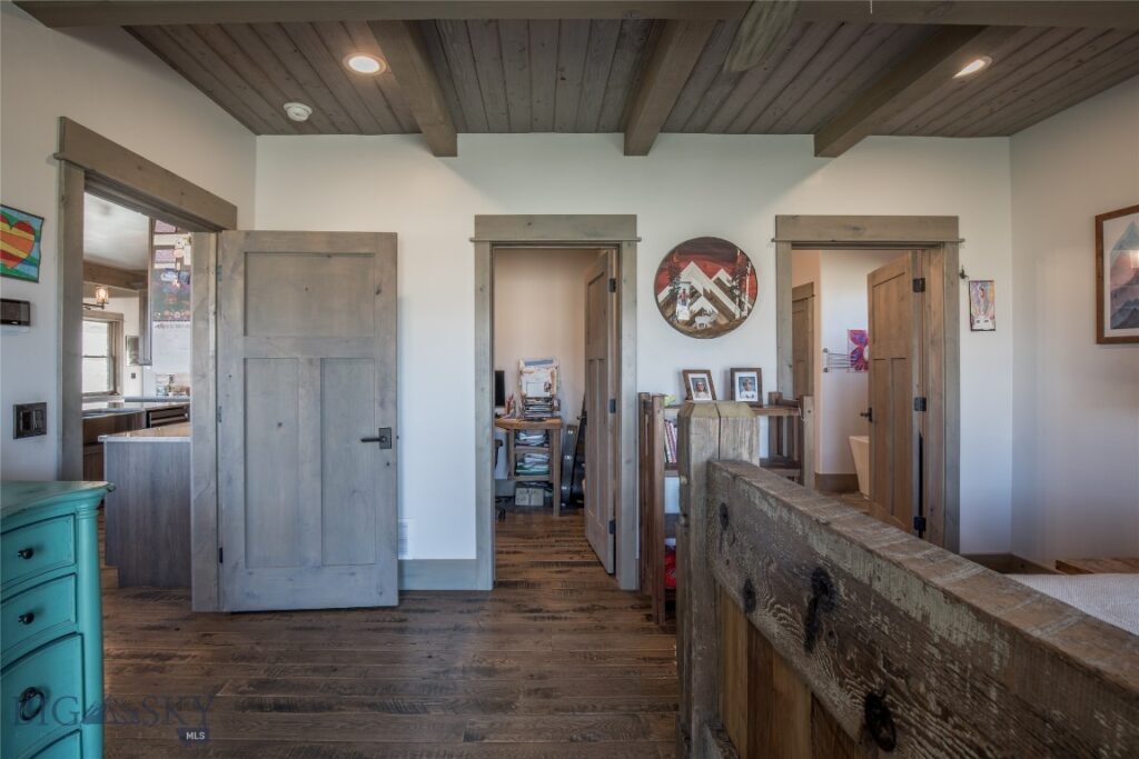 102 Diamondback Road, Ennis MT 59729