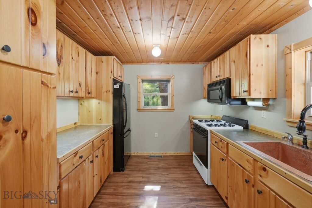 1105 South Boulder Rd, Cardwell MT 59721