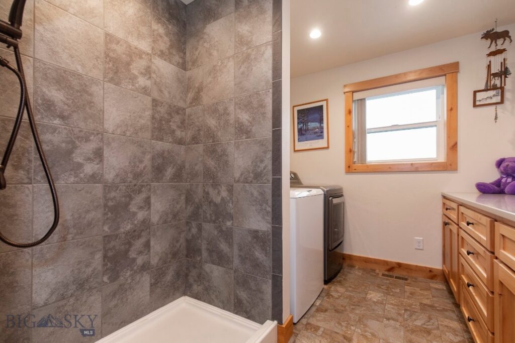 7 Bluebell Road, Three Forks MT 59752